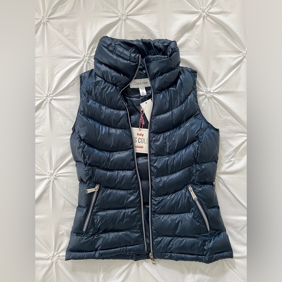 NWT Calvin Klein Puffer Vest - Picture 2 of 4